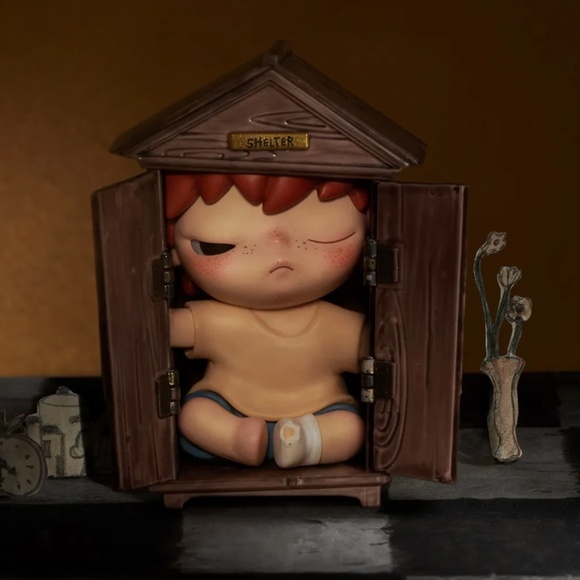 POP MART Mantel Clock - Hirono Shelter Series Confirmed Figure in Open Box BNWT - Picture 1 of 6